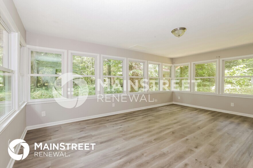 Building Photo - 2673 Green Valley Ct