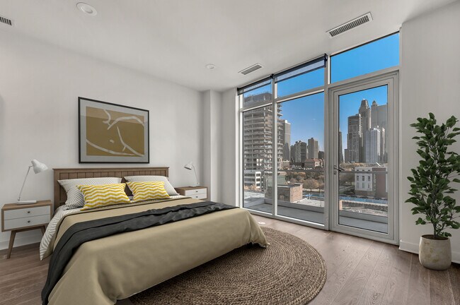 Building Photo - 858 N Franklin