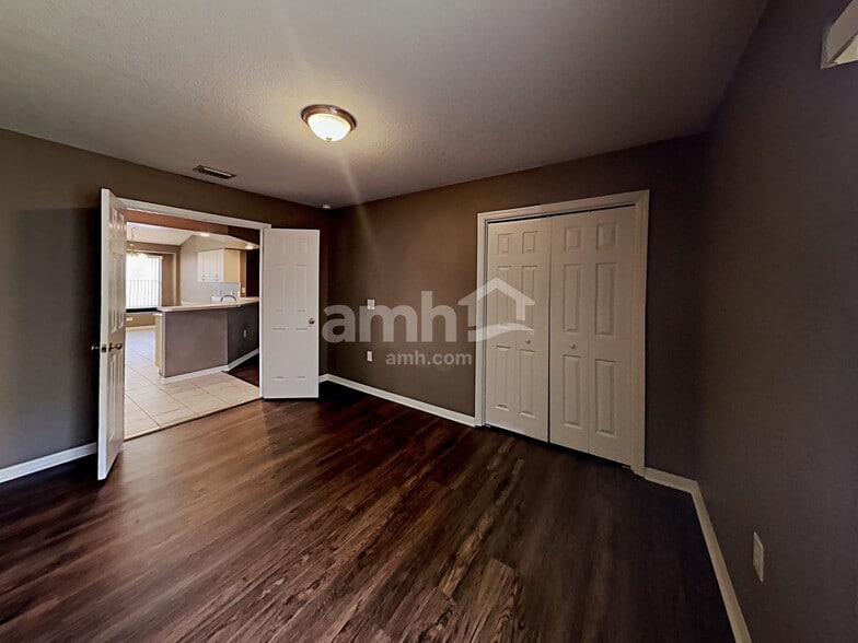 Building Photo - 22611 Roderick Dr