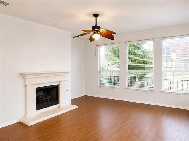 Building Photo - 836 Mullrany Dr