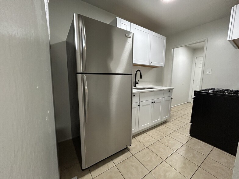 Building Photo - 3440 S 200 E