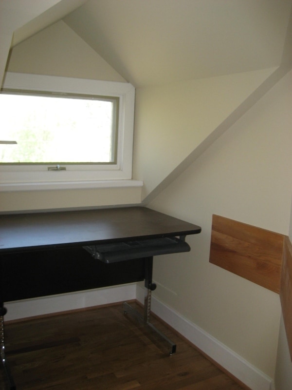 Building Photo - 331 22nd Ave N