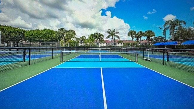 Building Photo - 5267 Europa Dr