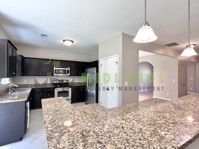 Building Photo - 464 Edenhall Dr