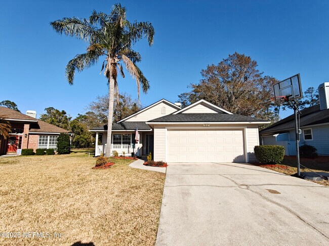 Building Photo - 1563 Lakeway Dr