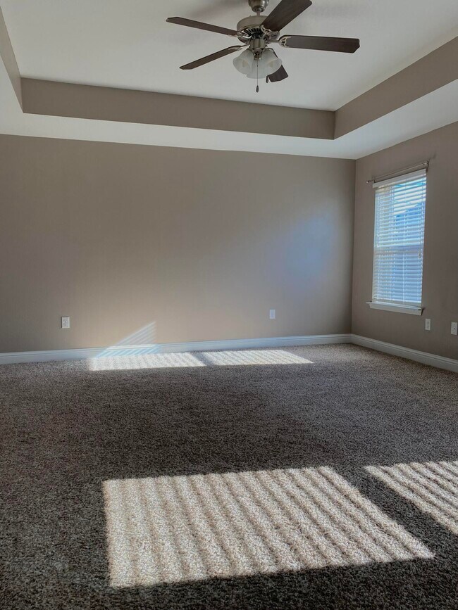 Building Photo - 8544 Holley Hills Cir