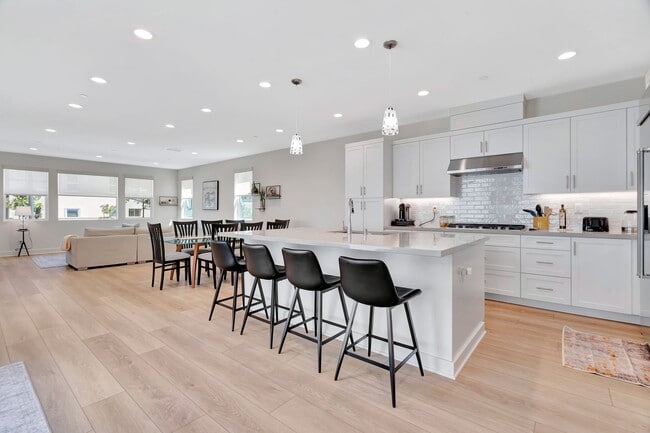 Building Photo - Amazing New Construction House!