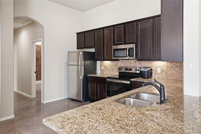 Building Photo - 533 Jack Rabbit Ln