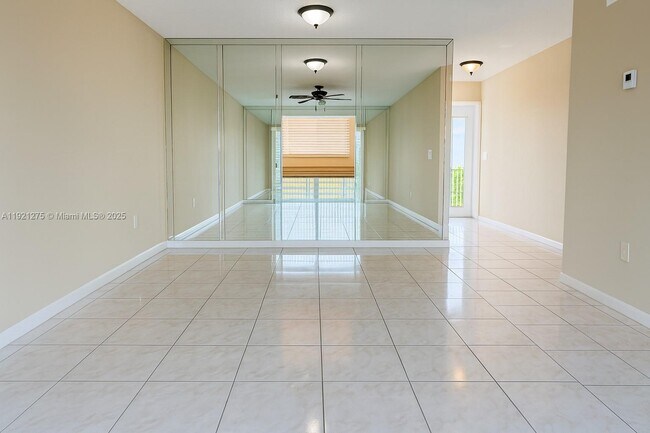 Building Photo - 2800 NW 56th Ave