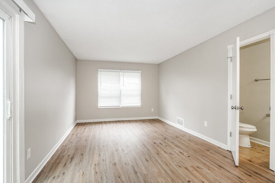 Building Photo - 2656 Willowgate Rd