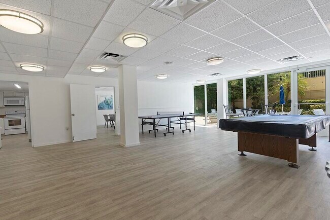 Building Photo - 3475 S Ocean Blvd