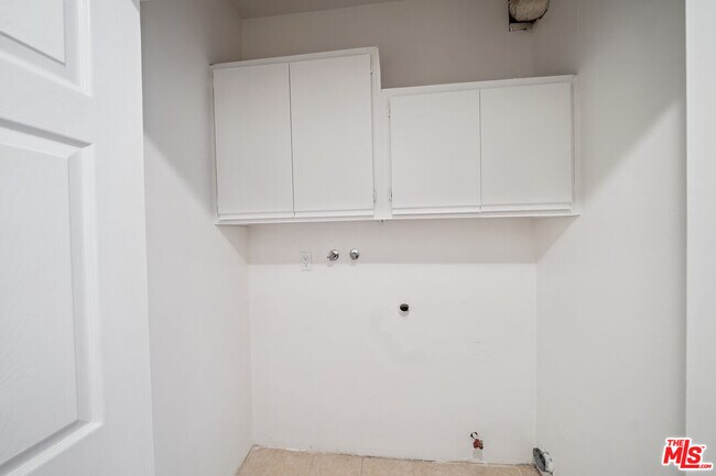 Building Photo - 1508 Greenfield Ave
