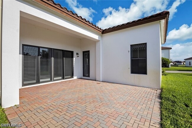 Building Photo - 5114 Genoa St