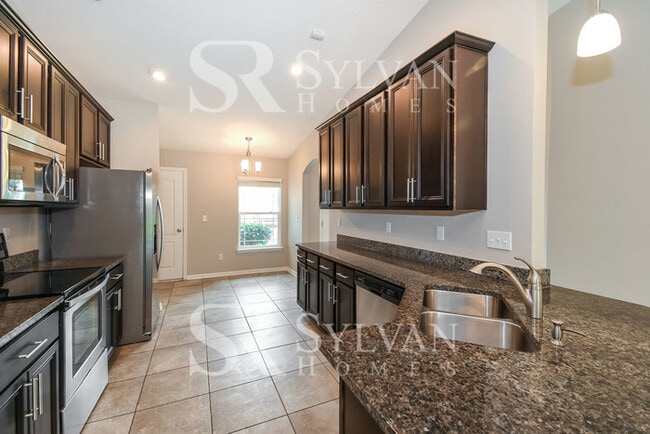 Building Photo - Carve Out a Great Life Here!