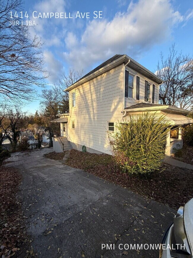 Building Photo - 1414 Campbell Ave SE