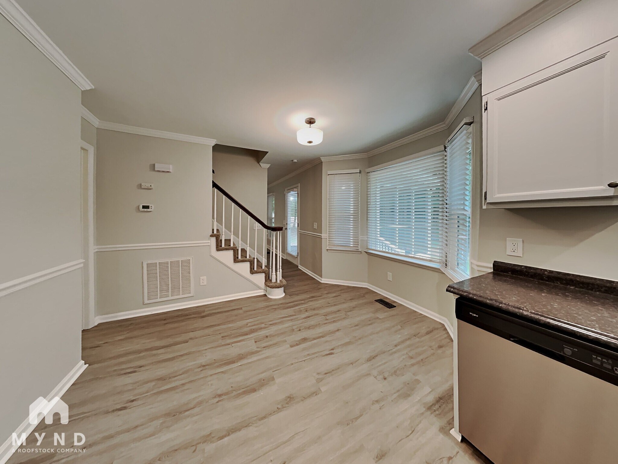 Building Photo - 136 Lema Dr