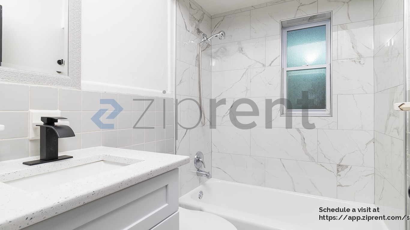 Building Photo - 1103 E South St