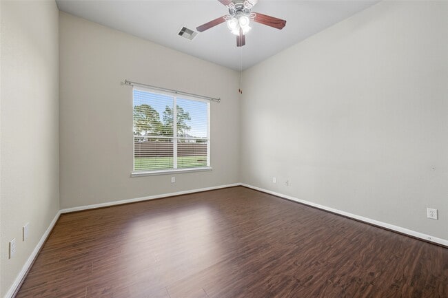 Building Photo - 2551 Marquette Trail