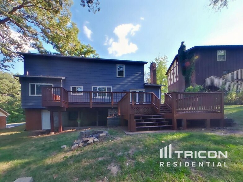 Building Photo - 519 Falaise Dr