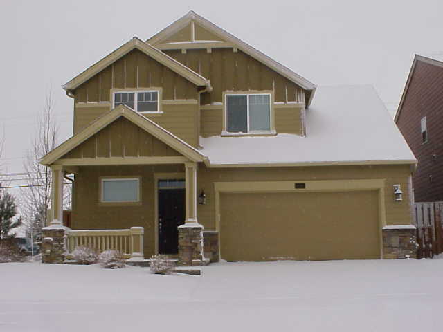 Building Photo - VIDEOTOUR: This Home Will Catch Your Heart...