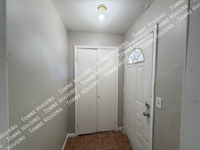 Building Photo - 256 14th St
