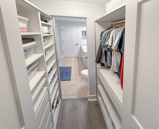 Building Photo - 275 Murcia Dr