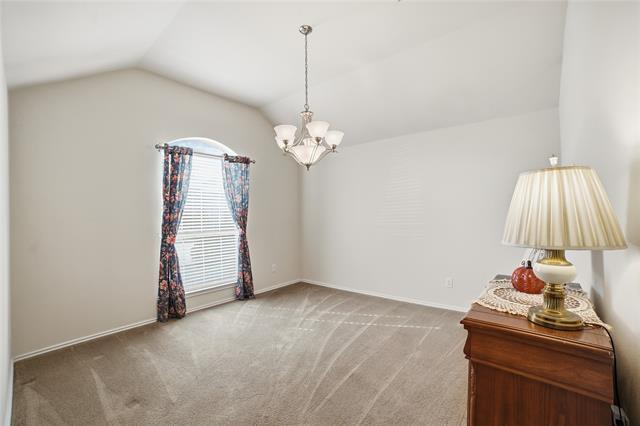 Building Photo - 209 Lariat Dr