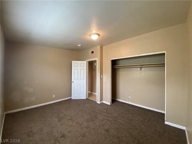 Building Photo - 741 N 10th St