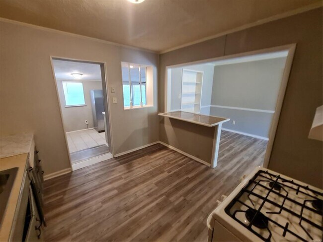 Building Photo - 1128 Karen Rd