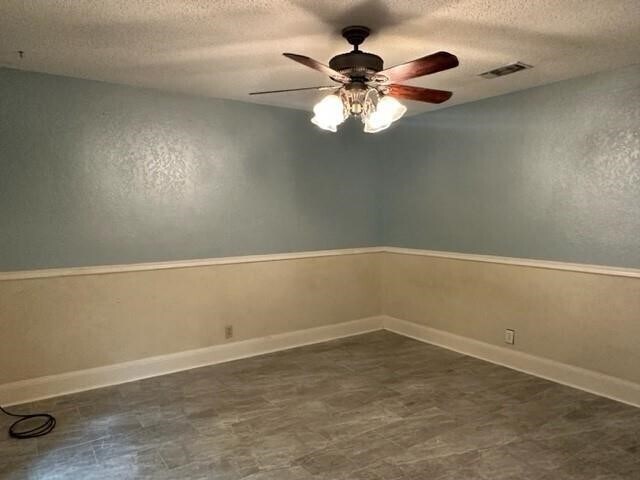 Building Photo - 608 Dogwood St