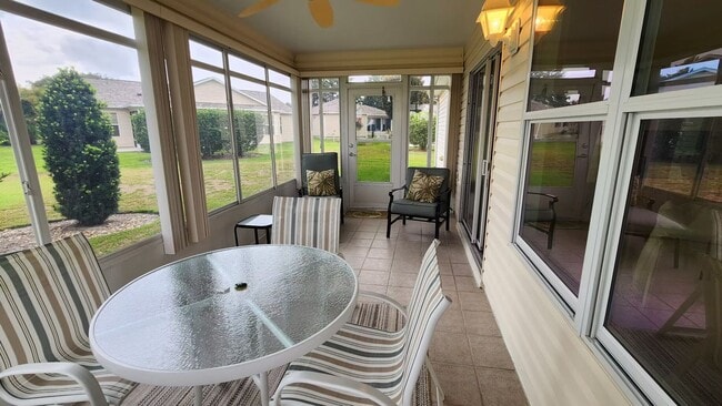 Building Photo - 916 Eastmont Ct