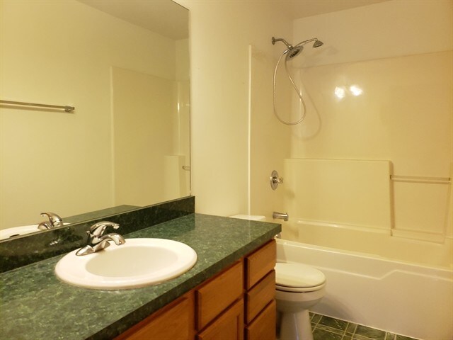 Building Photo - 1655 Quinn Dr
