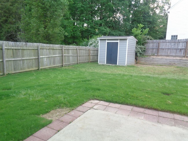 Building Photo - 509 Brickstone Dr