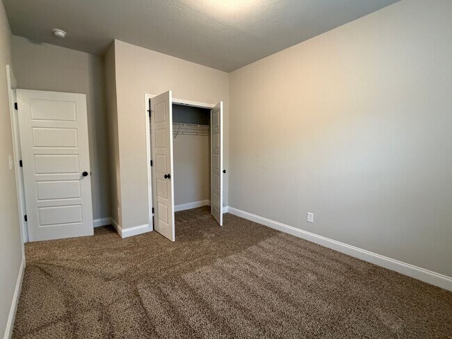 Building Photo - Gregory Landing - Aiken County