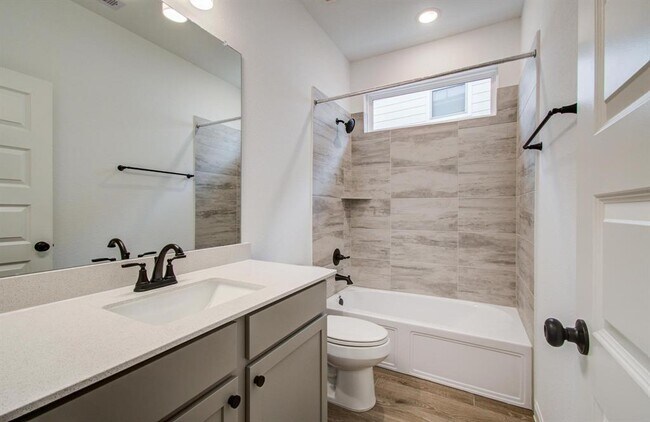Building Photo - 7231 Yarrow Blossom Ct