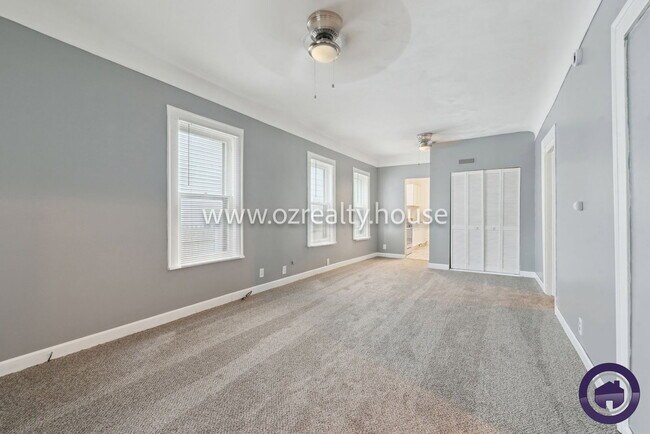 Building Photo - 1453 Prouty Ave