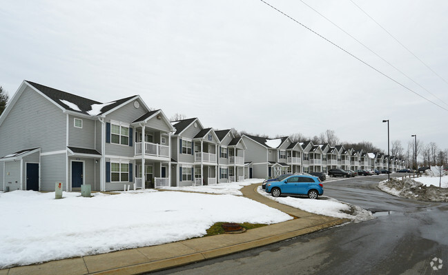 Building Photo - Stone Crest Apartments