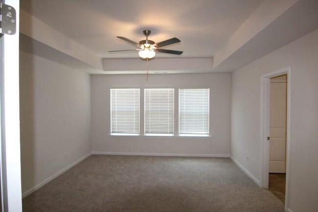 Building Photo - 51 Briarwood Dr W