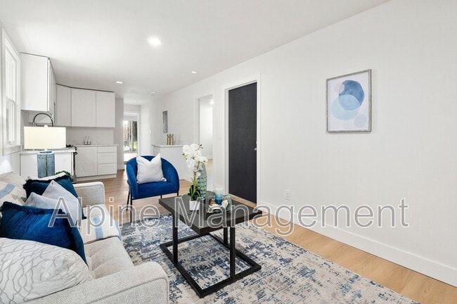 Building Photo - 830A 47th Street