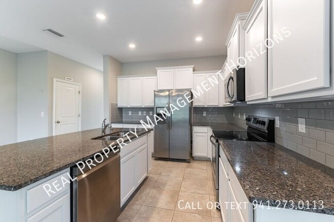 Building Photo - 2483 Midnight Pearl Dr
