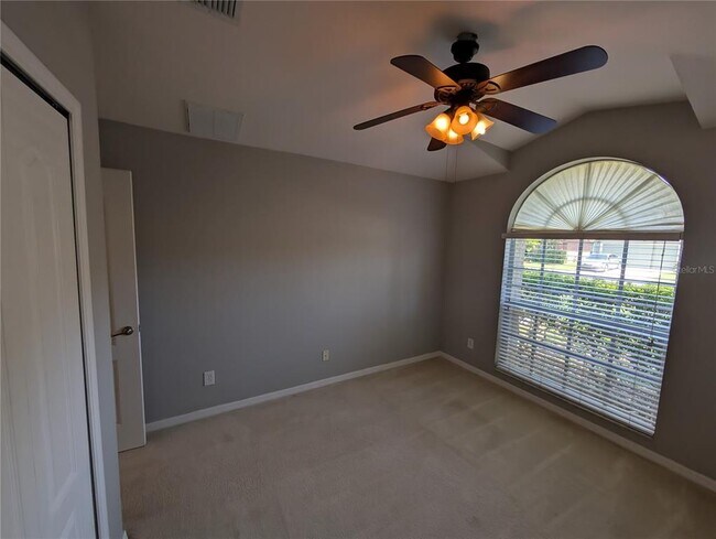 Building Photo - 31404 Philmar Ln