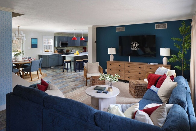 Building Photo - 331 June Ln