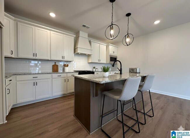 Building Photo - 1004 Unali Ln