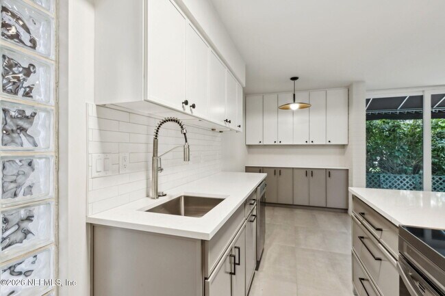 Building Photo - 901 Ocean Blvd