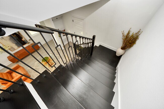 Building Photo - 8533 Amadwe St