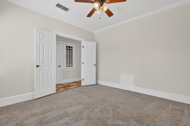 Building Photo - 212 N Grand Ave