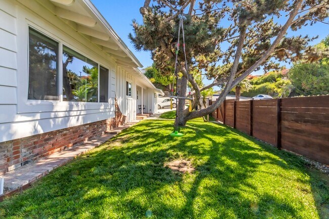 Building Photo - 2691 Palomino Cir