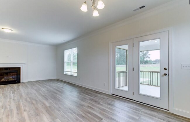 Building Photo - Available Now - Beautiful Open Floorplan 3...