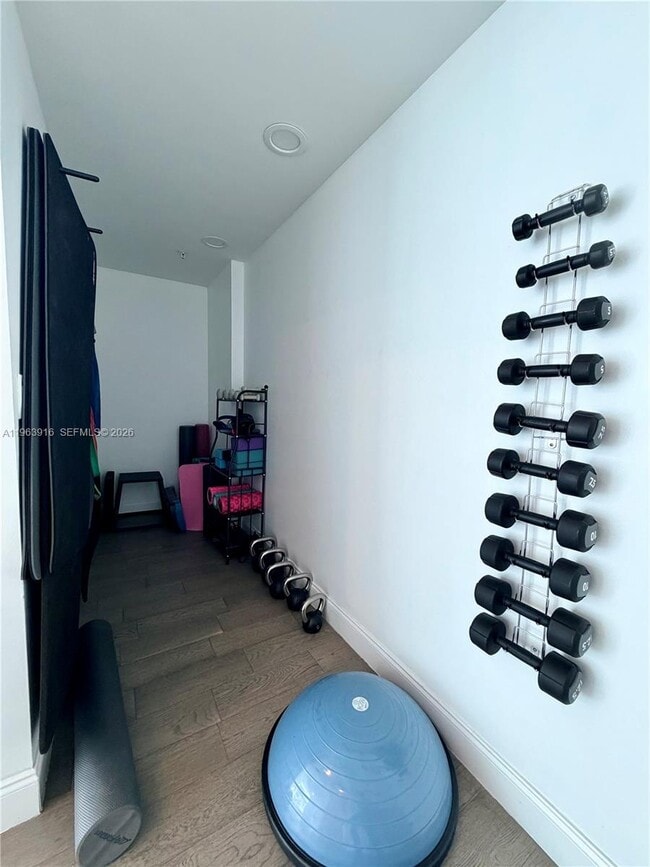 Building Photo - 300 S Biscayne Blvd