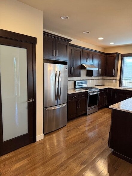 Building Photo - 15324 50th Pl W